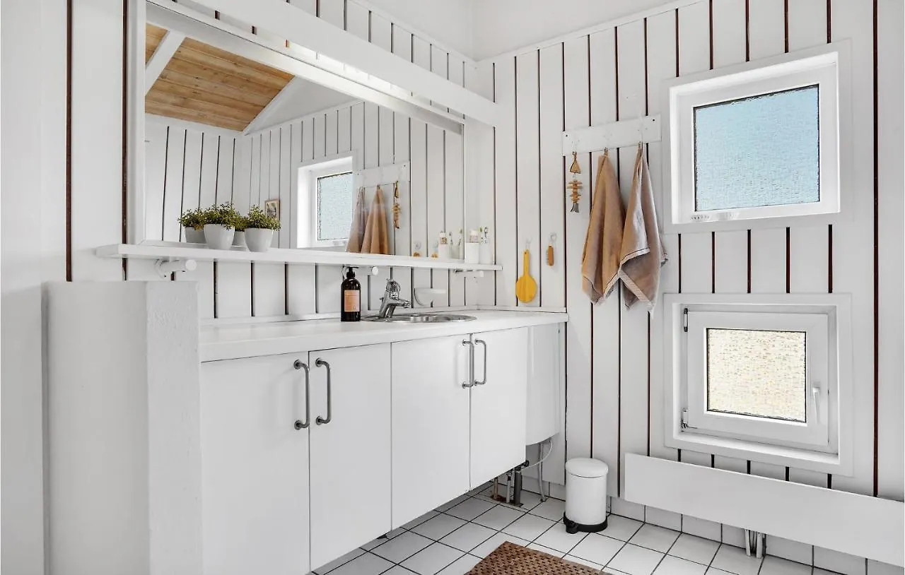 Gorgeous Home In Ebeltoft With Sauna Holiday home