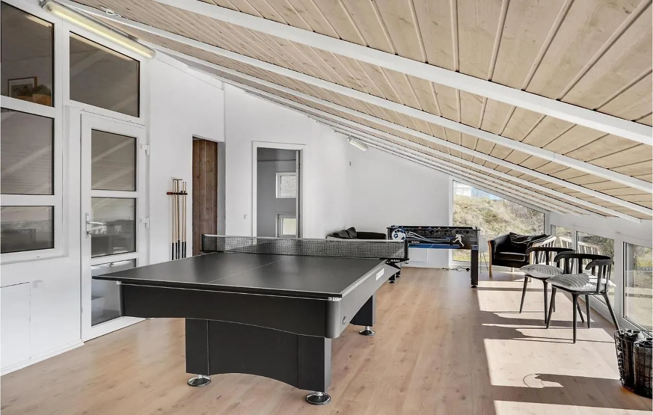 Gorgeous Home In Ebeltoft With Sauna