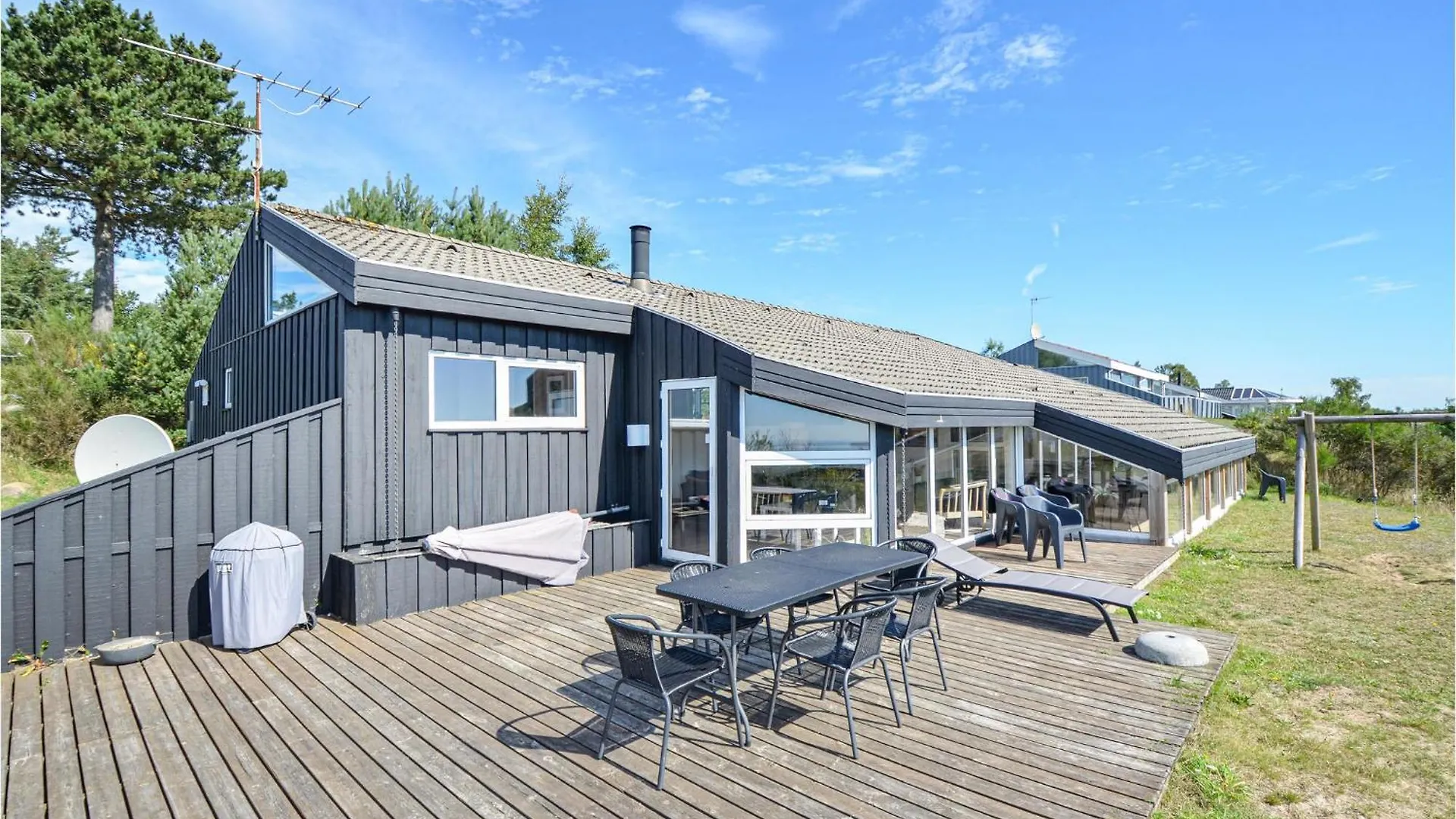 Gorgeous Home In Ebeltoft With Sauna 0*,